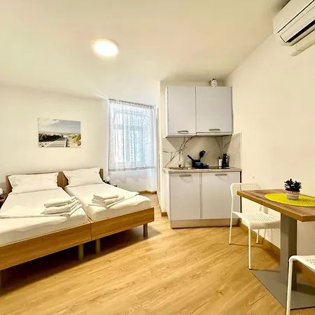 Casa Mirjan شقة *